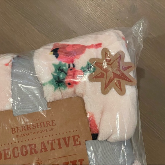 Berkshire Blanket & Home Co Decorative Throw, 60”x80” - Picture 2 of 4